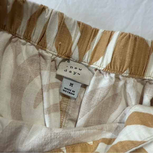 A New Day Tan and‎ White A-Line Skirt - Picture 3 of 5